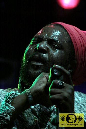 Yami Bolo (Jam) with Lloyd Parks We The People Band 19. Reggae Jam Festival - Bersenbrueck 03. August 2013 (12).JPG